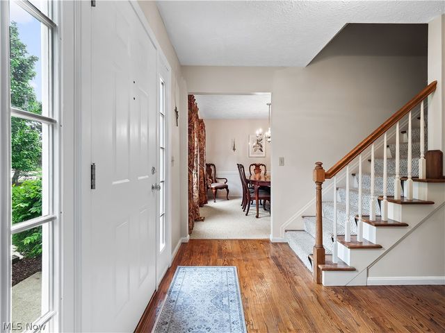 32225 Augusta Drive, Avon Lake, OH 44012
