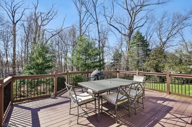 70 Sycamore Ave, Berkeley Heights Twp., NJ 07922