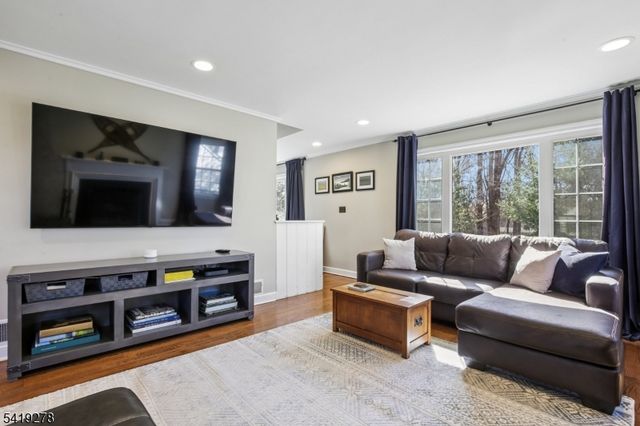 70 Sycamore Ave, Berkeley Heights Twp., NJ 07922