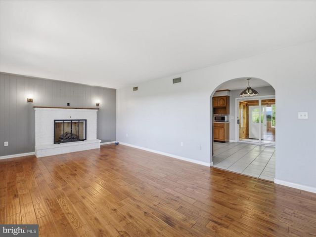 11141 LINCOLN WAY W, Fort Loudon, PA 17224