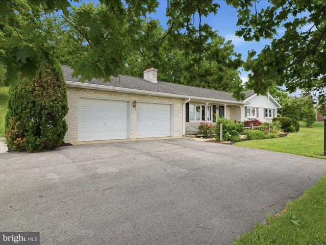 11141 LINCOLN WAY W, Fort Loudon, PA 17224
