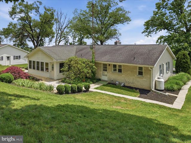 11141 LINCOLN WAY W, Fort Loudon, PA 17224