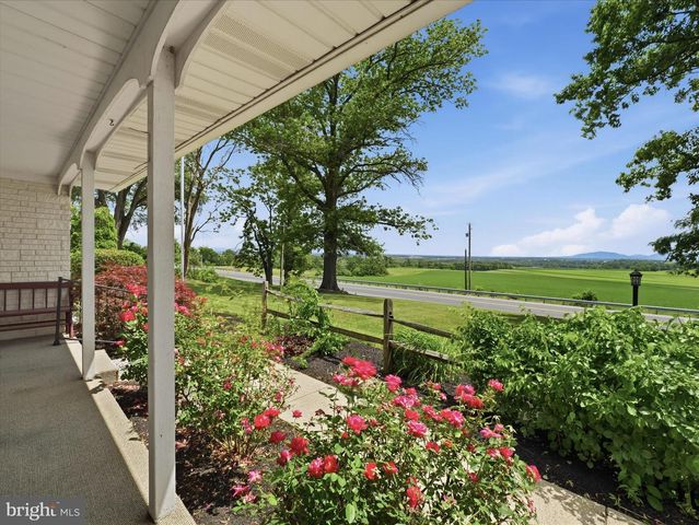 11141 LINCOLN WAY W, Fort Loudon, PA 17224