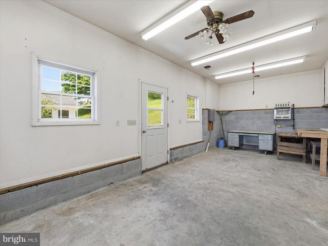 11141 LINCOLN WAY W, Fort Loudon, PA 17224
