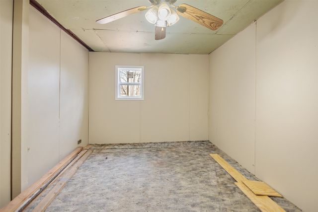 107 Meadowlark Lane, Mabank, TX 75156