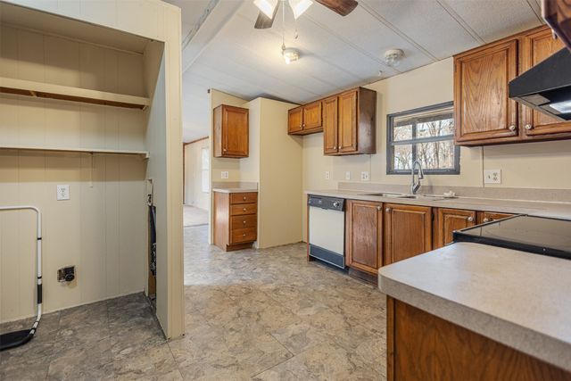 107 Meadowlark Lane, Mabank, TX 75156