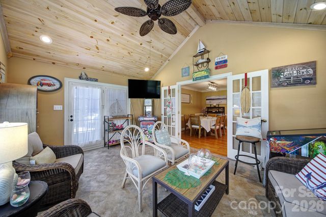 129 Verna Drive, Statesville, NC 28625