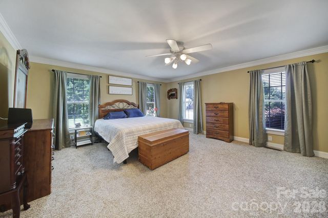 129 Verna Drive, Statesville, NC 28625