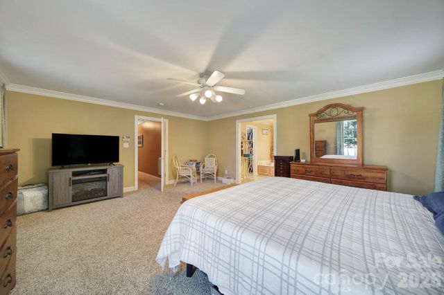 129 Verna Drive, Statesville, NC 28625
