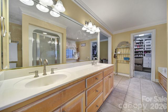 129 Verna Drive, Statesville, NC 28625