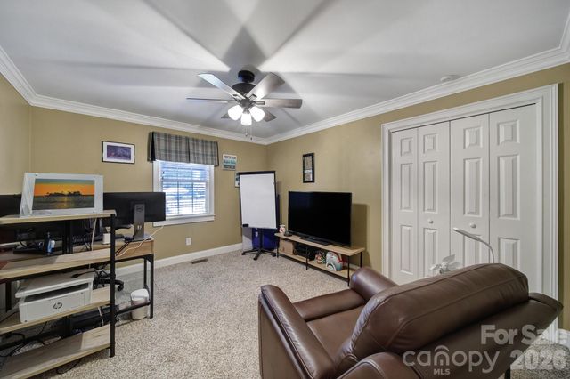 129 Verna Drive, Statesville, NC 28625