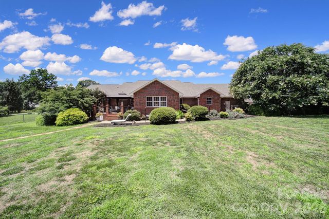 129 Verna Drive, Statesville, NC 28625