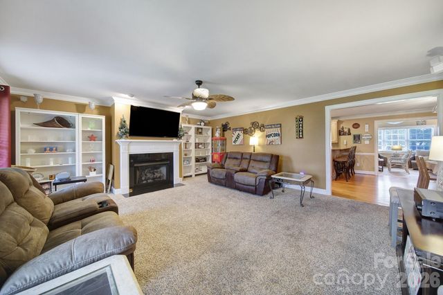 129 Verna Drive, Statesville, NC 28625