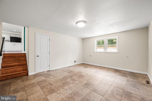 1018 HOPEWELL RD, Downingtown, PA 19335