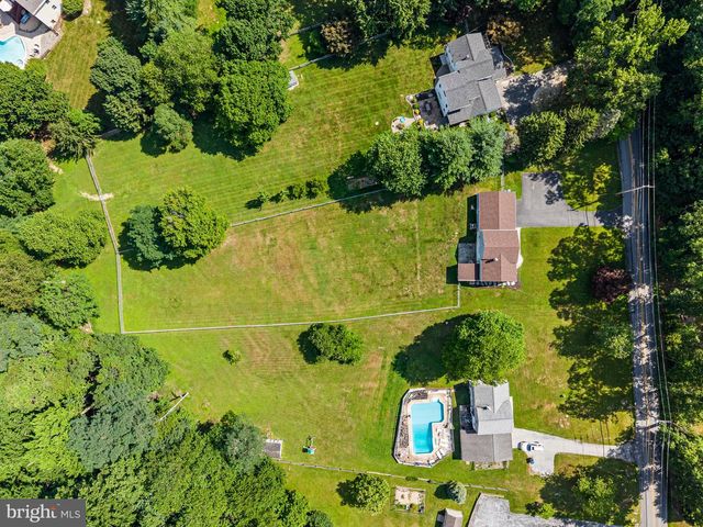 1018 HOPEWELL RD, Downingtown, PA 19335