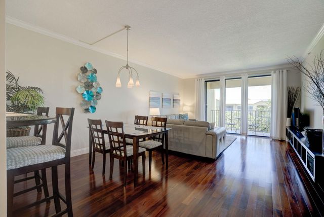 500 Uno Lago Drive 404, Juno Beach, FL 33408