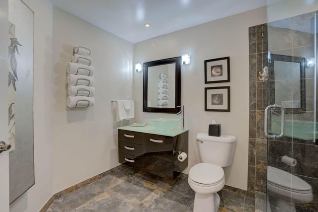 500 Uno Lago Drive 404, Juno Beach, FL 33408