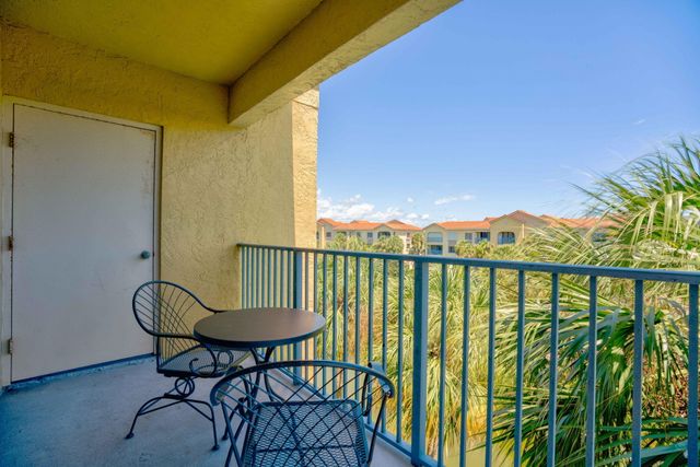 500 Uno Lago Drive 404, Juno Beach, FL 33408