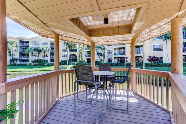 500 Uno Lago Drive 404, Juno Beach, FL 33408