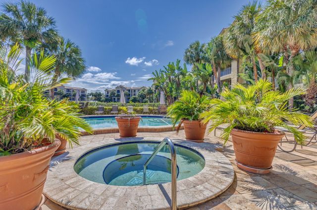 500 Uno Lago Drive 404, Juno Beach, FL 33408