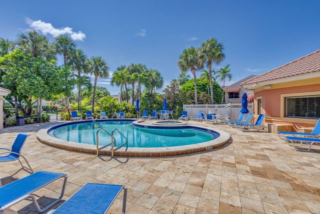 500 Uno Lago Drive 404, Juno Beach, FL 33408