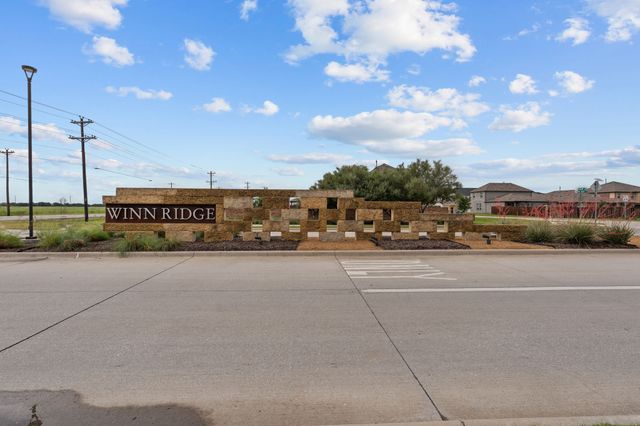 1716 Trace Drive, Aubrey, TX 76227