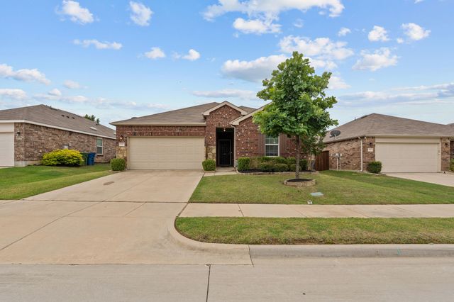 1716 Trace Drive, Aubrey, TX 76227