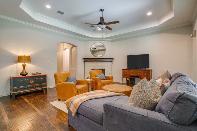 3936 Brookdale Road, Benbrook, TX 76116