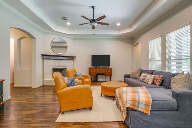 3936 Brookdale Road, Benbrook, TX 76116