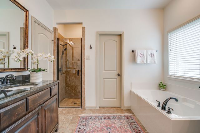 3936 Brookdale Road, Benbrook, TX 76116