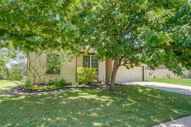 3936 Brookdale Road, Benbrook, TX 76116