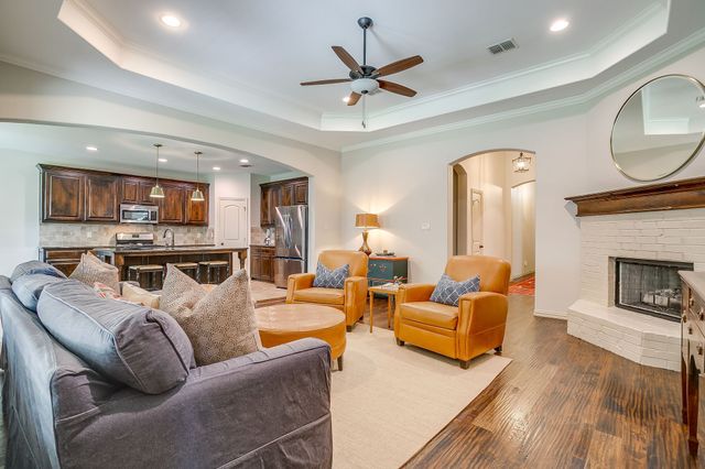 3936 Brookdale Road, Benbrook, TX 76116