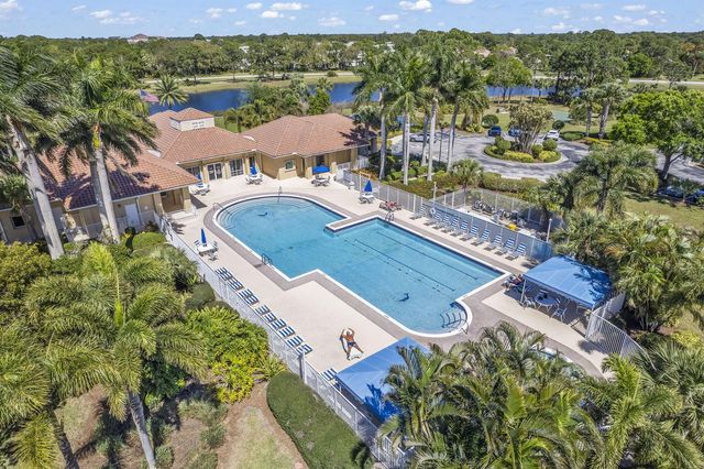 861 SW Munjack Circle, Port St. Lucie, FL 34986