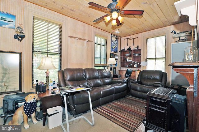 105 EAST BAY AVENUE, Manahawkin, NJ 08050
