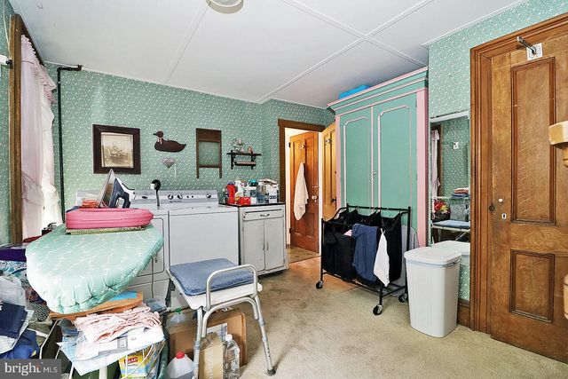 105 EAST BAY AVENUE, Manahawkin, NJ 08050