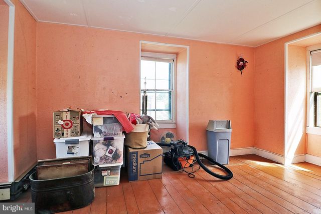 105 EAST BAY AVENUE, Manahawkin, NJ 08050