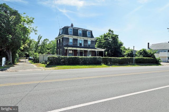 105 EAST BAY AVENUE, Manahawkin, NJ 08050