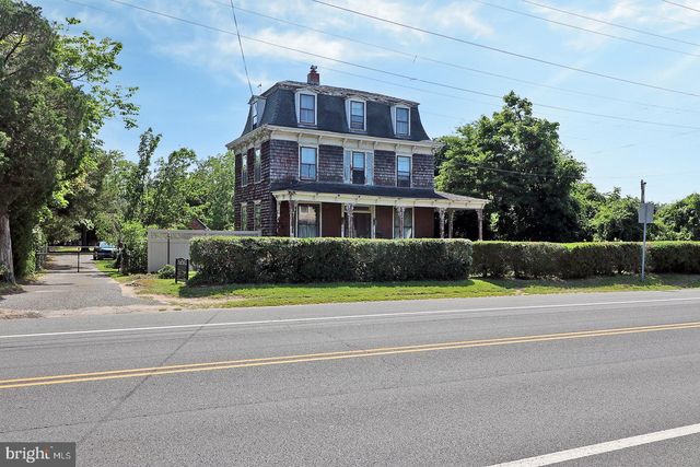 105 EAST BAY AVENUE, Manahawkin, NJ 08050