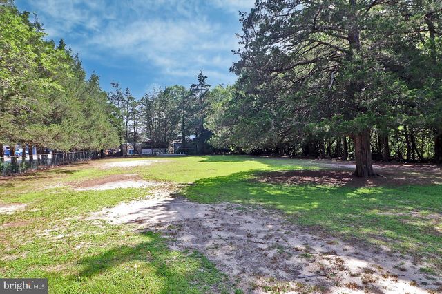 105 EAST BAY AVENUE, Manahawkin, NJ 08050