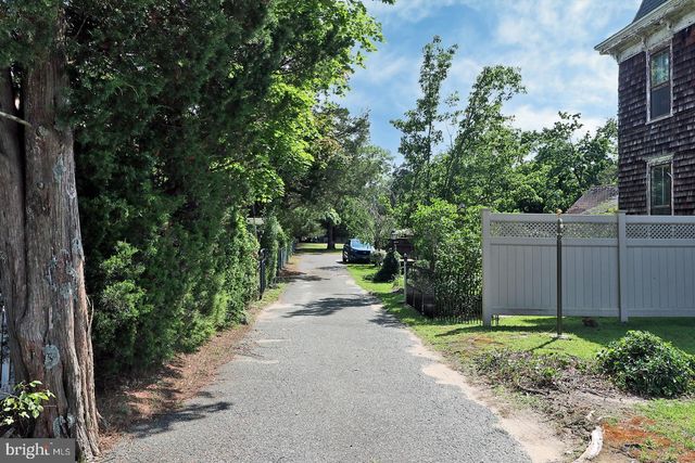105 EAST BAY AVENUE, Manahawkin, NJ 08050