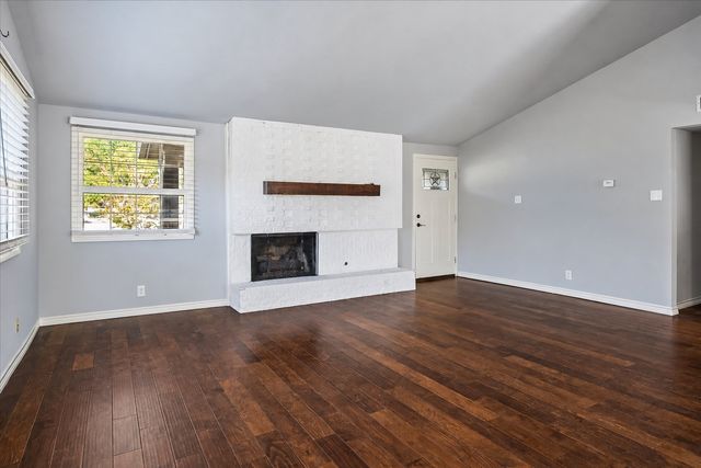 907 Melrose Drive, Richardson, TX 75080