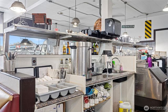 15310 1st Avenue S, Burien, WA 98148