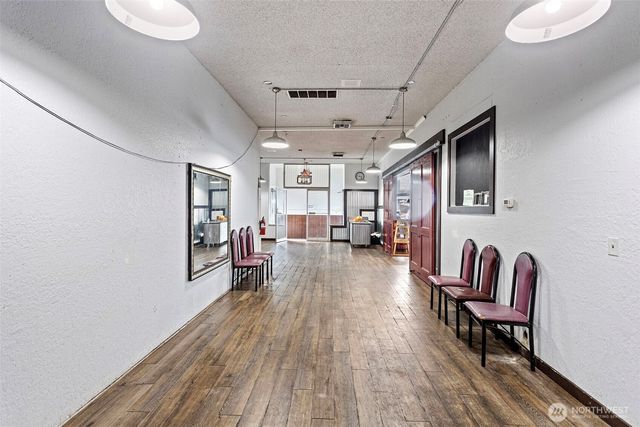 15310 1st Avenue S, Burien, WA 98148