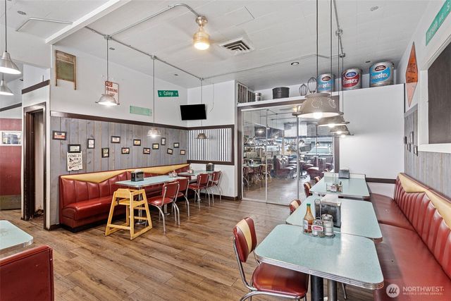 15310 1st Avenue S, Burien, WA 98148