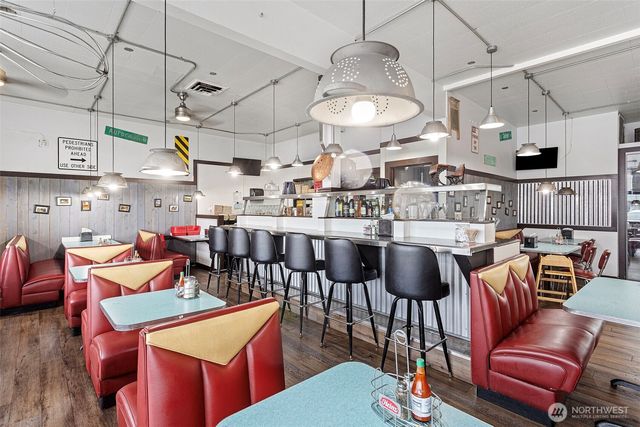 15310 1st Avenue S, Burien, WA 98148