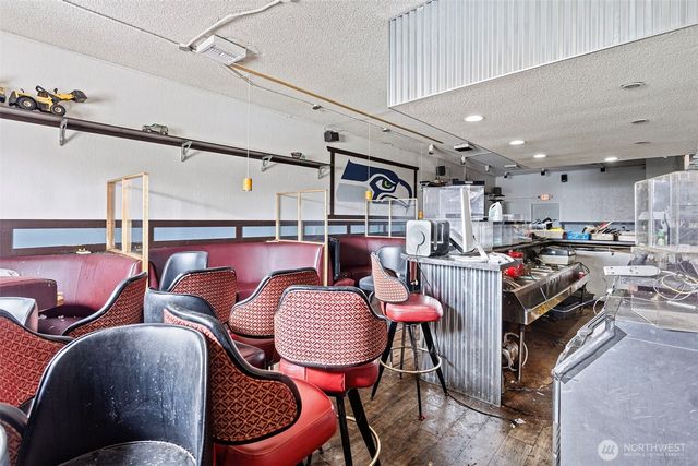 15310 1st Avenue S, Burien, WA 98148