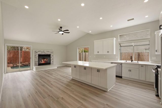 9673 Twin Creeks Ave, Stockton, CA 95219