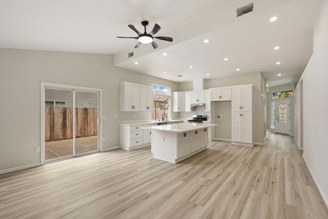 9673 Twin Creeks Ave, Stockton, CA 95219