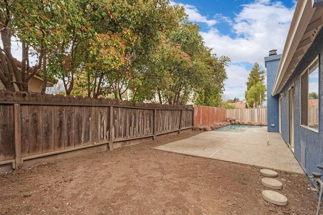 9673 Twin Creeks Ave, Stockton, CA 95219