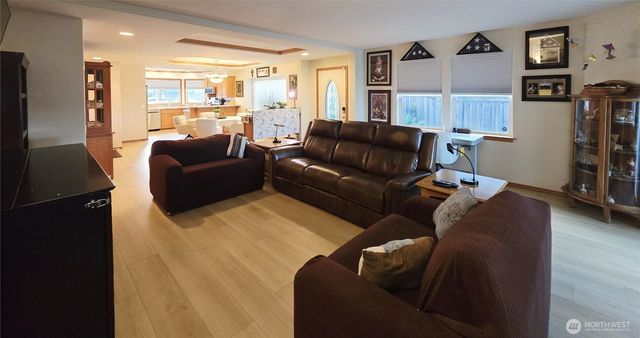 632 W Summer Breeze Lane, Sequim, WA 98382